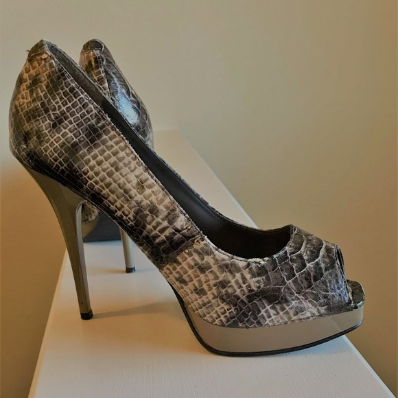 Steve Madden Snake Skin 4.5" Heel Peep-Toe - Picture 4 of 8